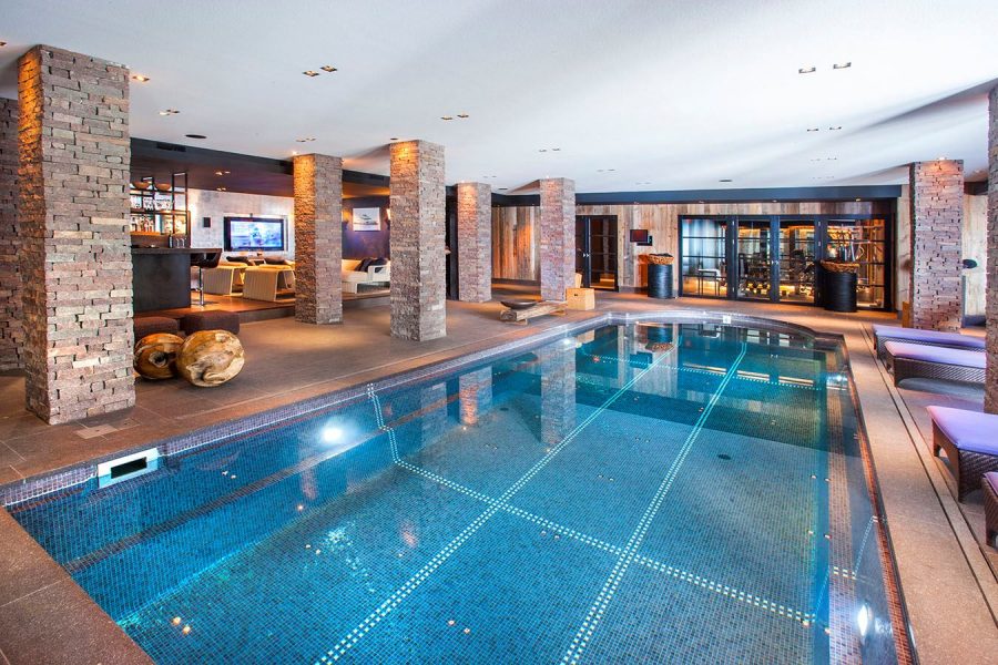 Wellness ruimte met indoor zwembad